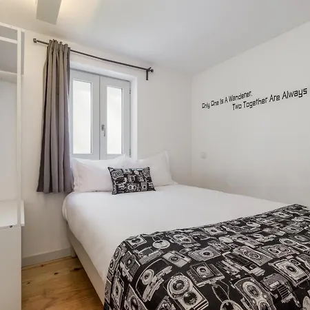 Apartment Bombarda By Dream Porto